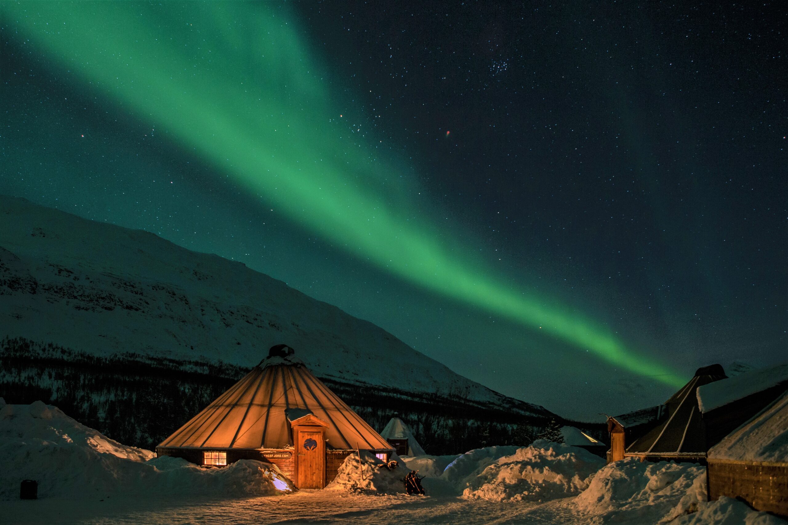 CT_Northern Lights Visit_2.84 MB